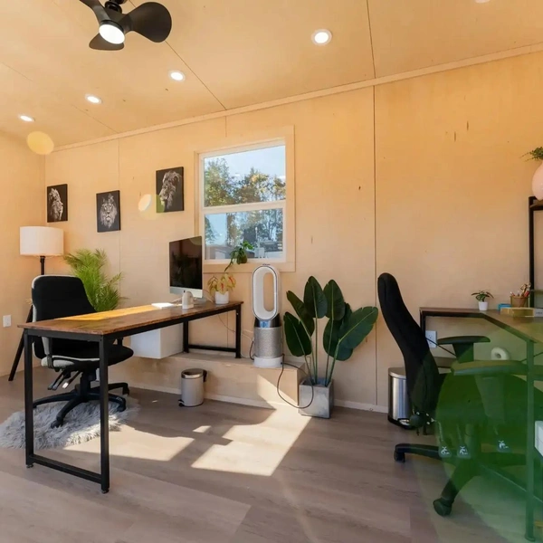 Для маленькой такой компании: оцените минималистичный офис-прицеп от Dragon Tiny Homes