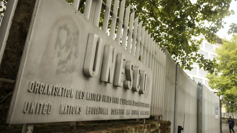 МИД РФ указал на бездействие ЮНЕСКО по поводу сноса памятников на Украине