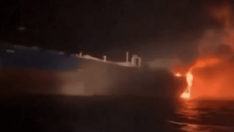 МИД Турции заявил об угрозе судоходству из-за атак на танкеры в Чёрном море