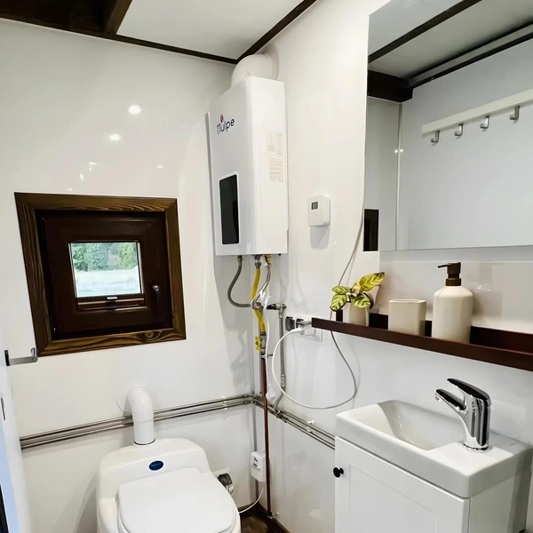 Минимализм в шведском стиле: оцените крошечный дом-прицеп Sofia в котором продумано буквально всё