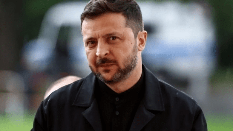 На Украине заявили, что рейтинг Зеленского упал примерно на 40% за неделю