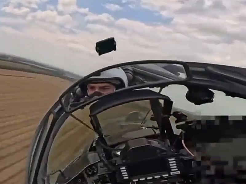 Погоню ракеты РФ за МиГ-29 ВСУ сняли на видео