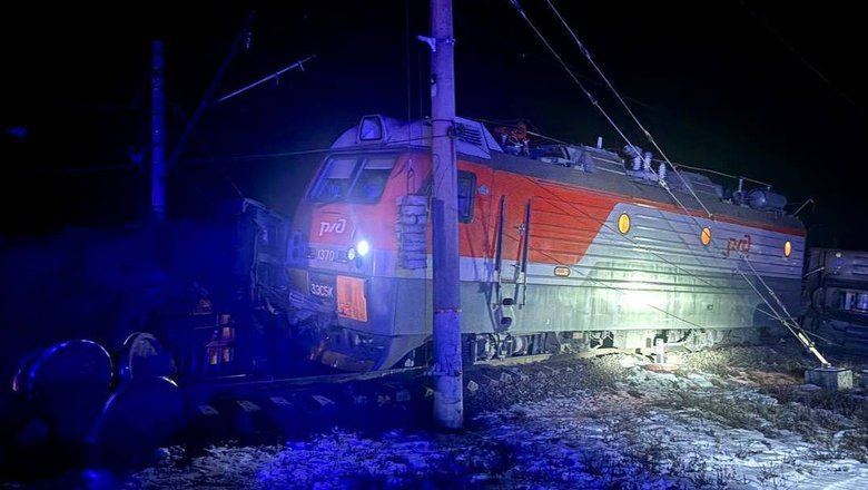 Посторонний предмет мог вызвать сход поезда с рельсов в Иркутской области