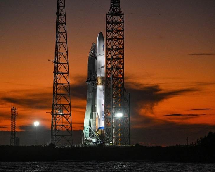 Пуск сверхтяжелой ракеты-носителя New Glenn с аппаратами марсианской миссии ESCAPADE отменили из-за погоды