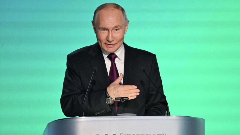 Путин: Россия не должна зависеть от иностранных нейросетей