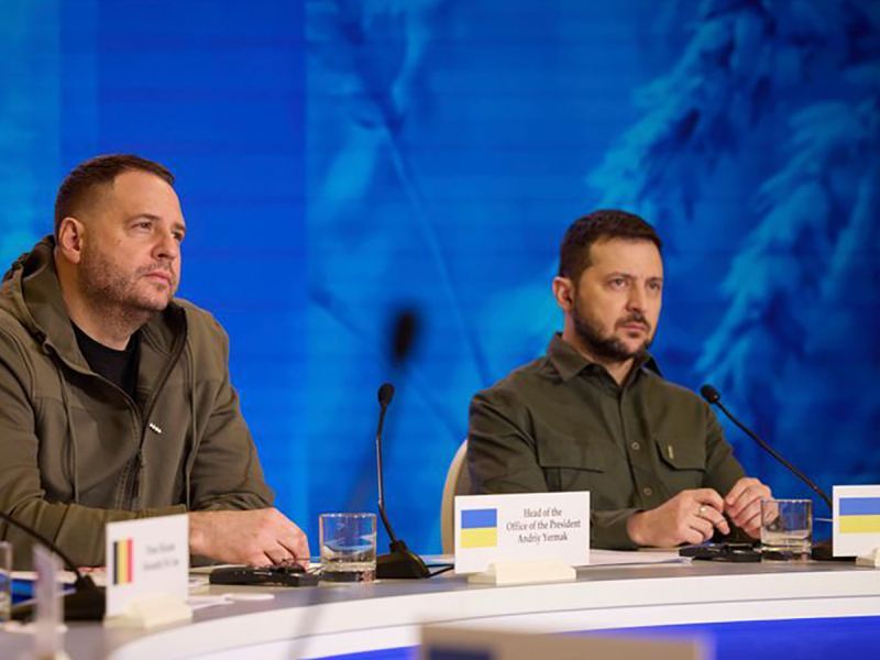 «Сезам, откройся»: стало известно, что будет с Зеленским после обысков НАБУ у Ермака