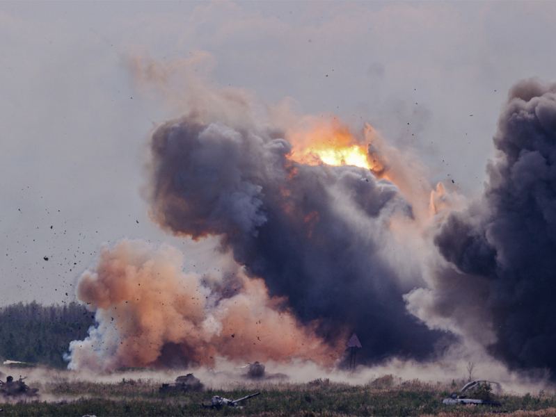 Устроили огненный ад: ВС РФ стерли крупнейшую базу ВСУ в Запорожье