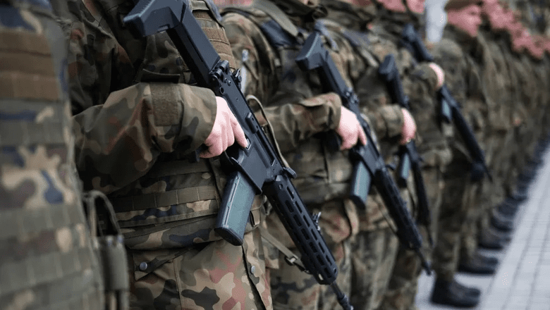 В Бельгии впервые призвали 17-летних пройти добровольную службу в армии