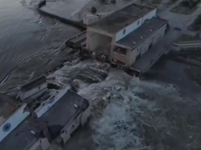 «В одну ночь Киев утонет»: украинцам посоветовали готовиться к ударам по Киевской ГЭС