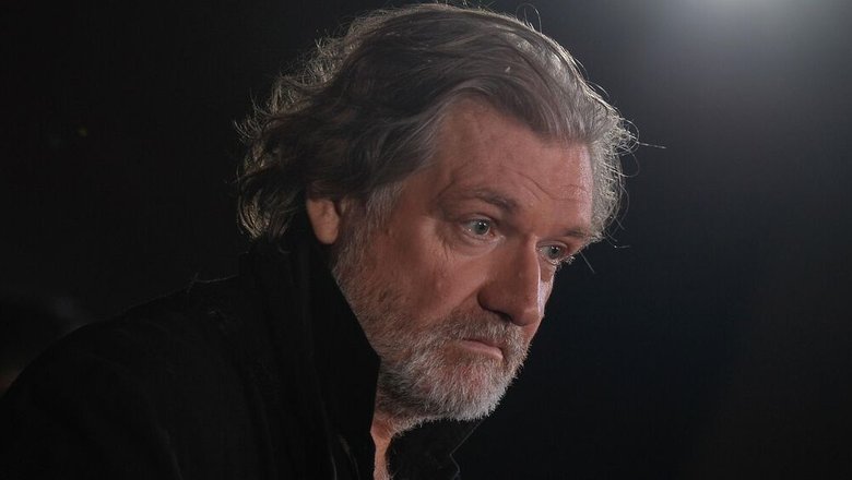 В Театре Вахтангова назвали возможное место прощания с Симоновым