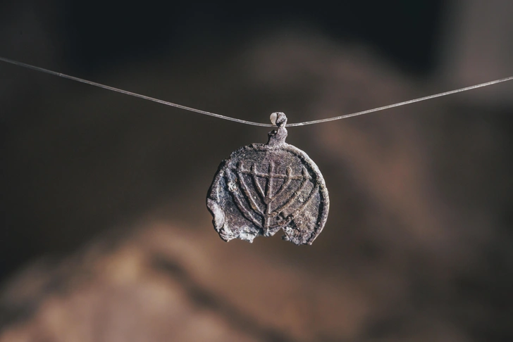 Евреям было запрещено въезжать в Иерусалим в VIII веке. Один из них нарушил запрет — посмотрите, что он привез с собой