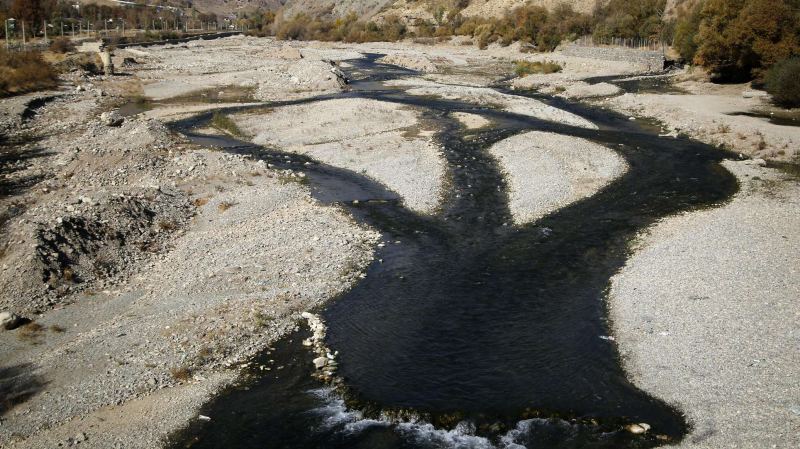 Иран из-за засухи вывел из эксплуатации ГЭС на западе страны