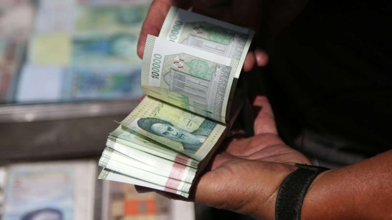 Курс иранского риала достиг рекордно низкого значения – более 1,19 млн за 1$