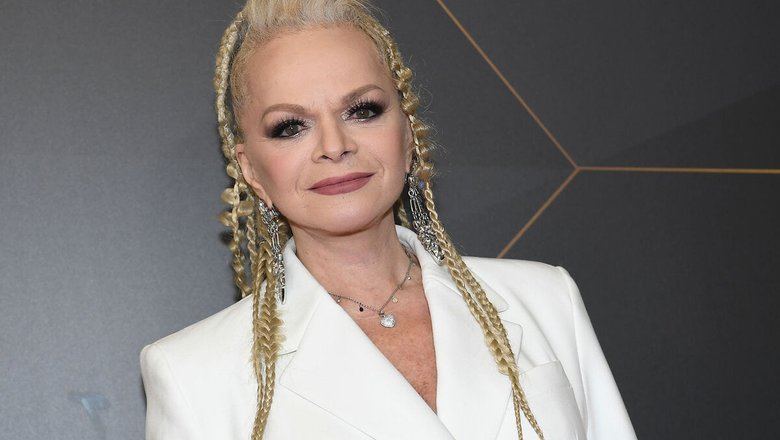 Лариса Долина вернет деньги Полине Лурье