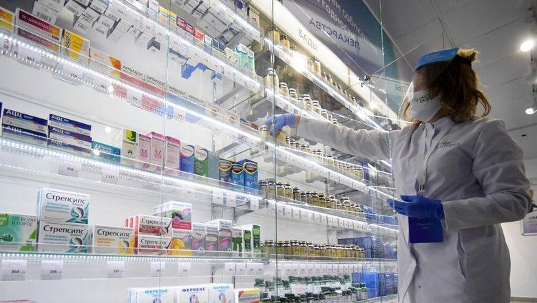 Медведев рассказал о появлении передвижных аптек в России