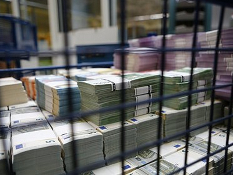 «Напёрсточники»: ЕС утвердил бессрочную заморозку российских активов — эксперты оценили последствия