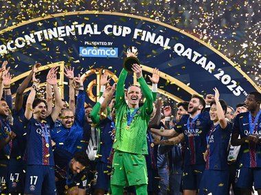 «Новый Яшин» в аду Парижа: рекорд в ФИФА, украинский партнёр и война с бывшей женой