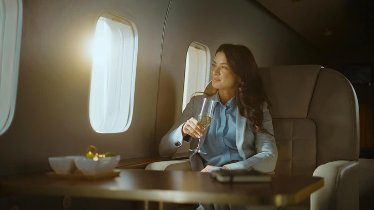 Почти как Мадагаскар: «выхлоп» 125 миллиардеров загрязняет воздух сильнее, чем 30-миллионная страна