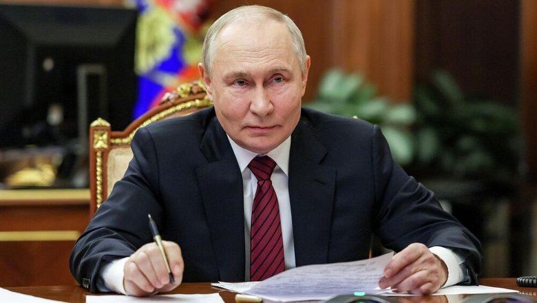 Путин оценил украшение Москвы к Новому году