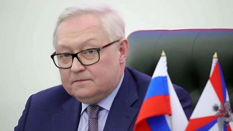 Рябков: РФ никогда не согласится на размещение войск НАТО на Украине