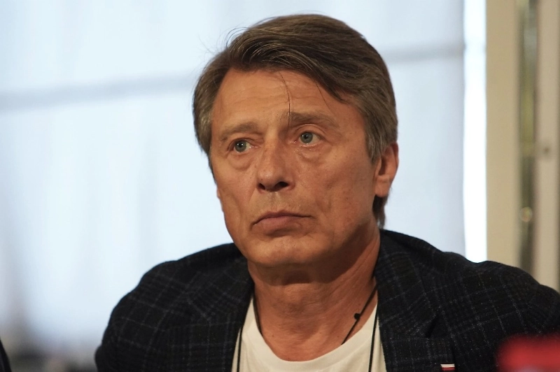 Рутберг, Костолевский и другие звёзды проводили актёра Лобоцкого в последний путь