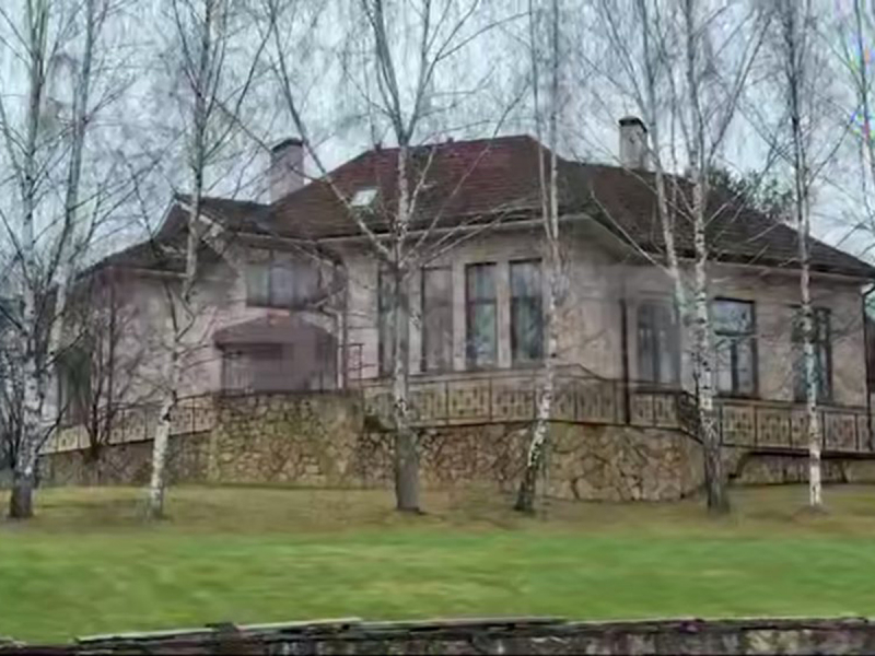 СМИ: у Долиной нашли тайный дворец, за который она не платила налоги 12 лет