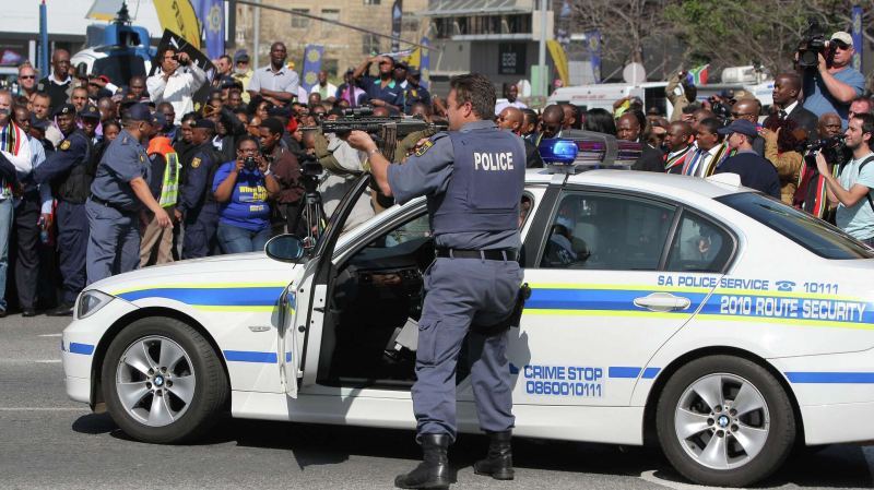 Стрельба в ЮАР: 10 человек погибли, еще 10 пострадали