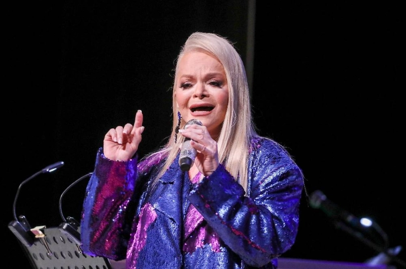 Суд постановил выселить Ларису Долину из квартиры Лурье