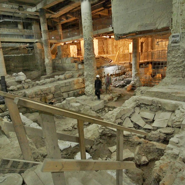 У Стены плача в Иерусалиме нашли 2000-летний ритуальный бассейн — микву (фото)