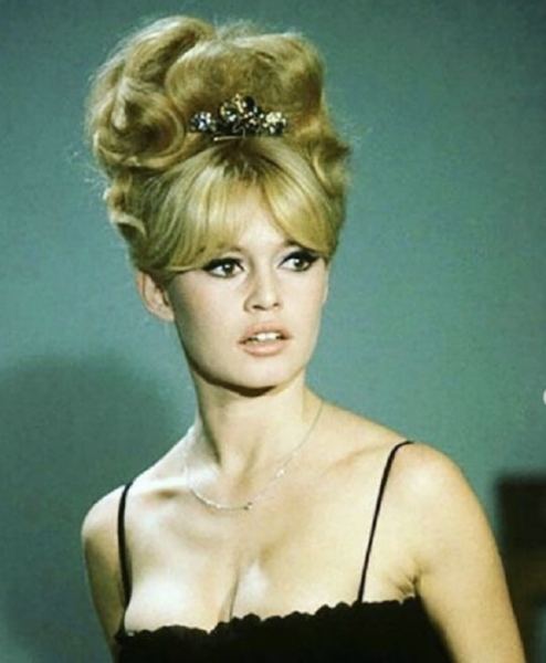 Умерла легендарная французская актриса и певица Брижит Бардо