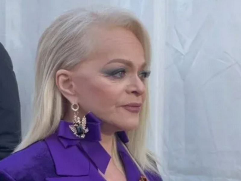 В деле Долиной Верховный суд РФ поставил точку: квартира остается у Лурье, певицу могут принудительно выселить