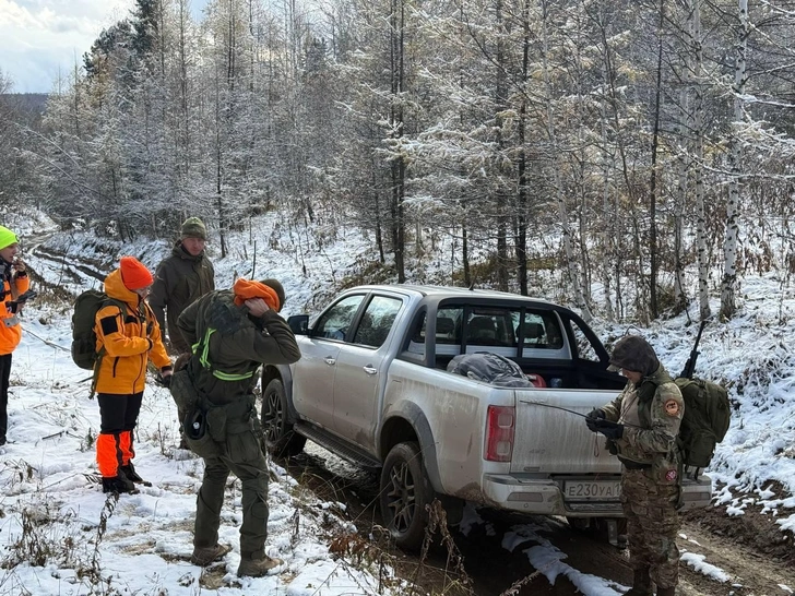 В день исчезновения там было два вертолета: охотовед выдвинул две версии об исчезновении семьи Усольцевых