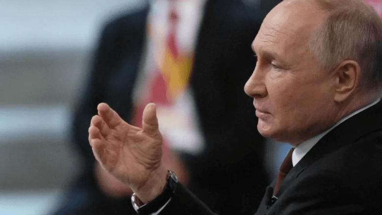 В ходе прямой линии Путин прочитал SMS из Ульяновска о жизни как в XIX веке