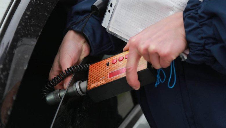 Водитель Lexus в Сургуте получил пять суток ареста из-за тонировки