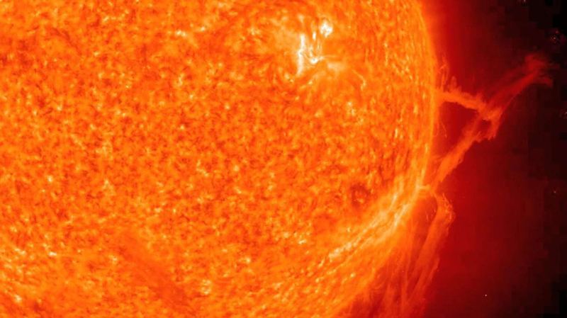 Выброс плазмы произошел на Солнце