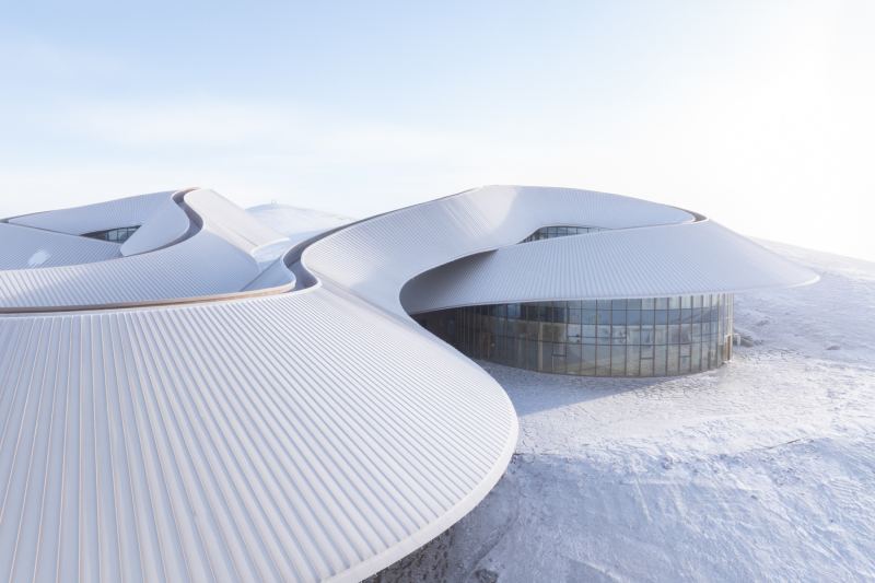 Центр для посетителей "Вулкан-Ин" в степи Силингол, Китай