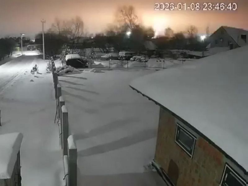 Фото с места прилета «Орешника» во Львовской области появились в Сети