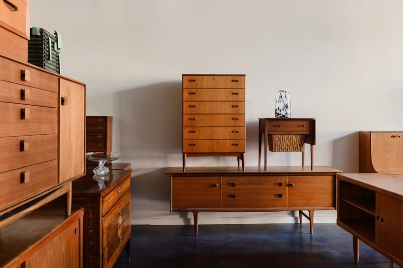 Галерея The Future Perfect и Studio Ahead возвращают интерес к антиквариату