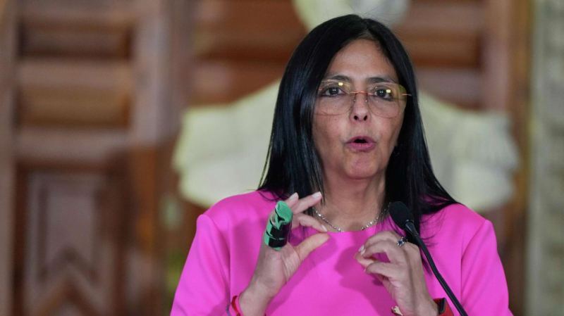 И.о. президента Венесуэлы пока не планирует поездку в США