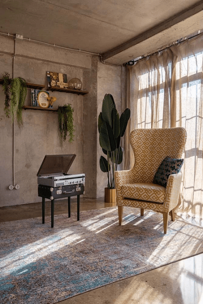 Карнизы для штор-2026: обзор видов, тренды и идеи для разных стилей (85 фото)