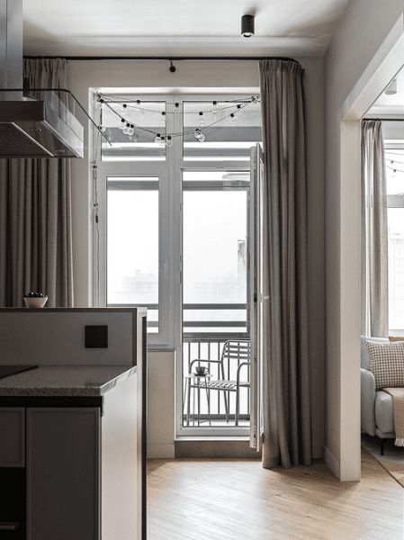 Карнизы для штор-2026: обзор видов, тренды и идеи для разных стилей (85 фото)