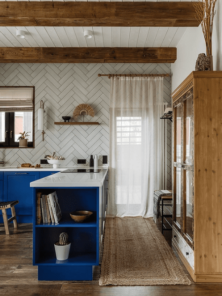 Карнизы для штор-2026: обзор видов, тренды и идеи для разных стилей (85 фото)