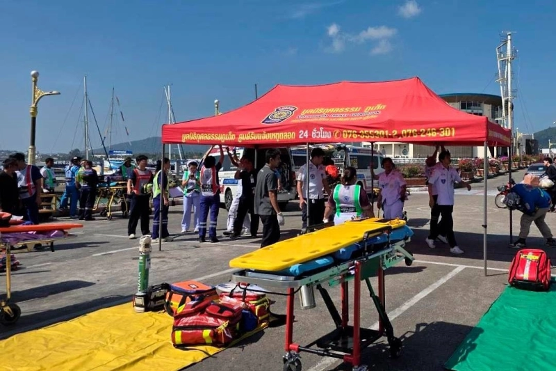 Катер с русскоговорящими туристами столкнулся с траулером у Пхукета