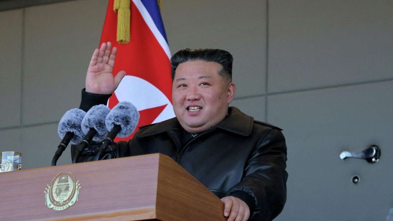 Ким Чен Ын приехал на испытания гиперзвуковых ракет