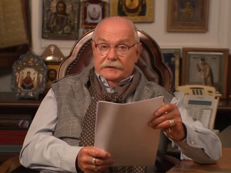 «Команда “фас”»: в Баку развернули травлю Никиты Михалкова