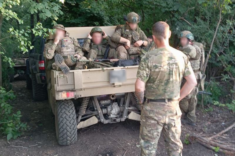 «Меня называют талисманом»: почему боец Джон Рэмбо из США решил отправиться на СВО