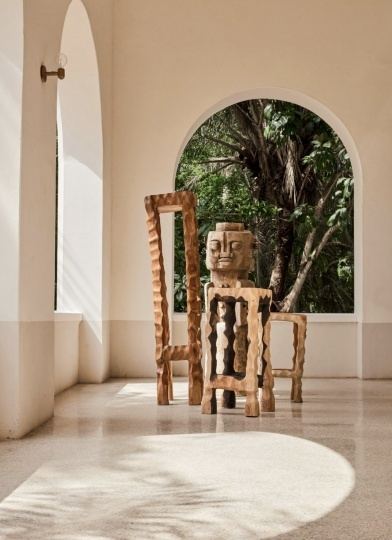 ​Николя Беллаванс-Лекомпт​​ курирует выставку африканского дизайна в Того