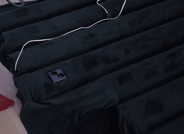 Сделала изголовье для кровати сама: в магазине стоит 100 тысяч рублей, а я потратила всего 4