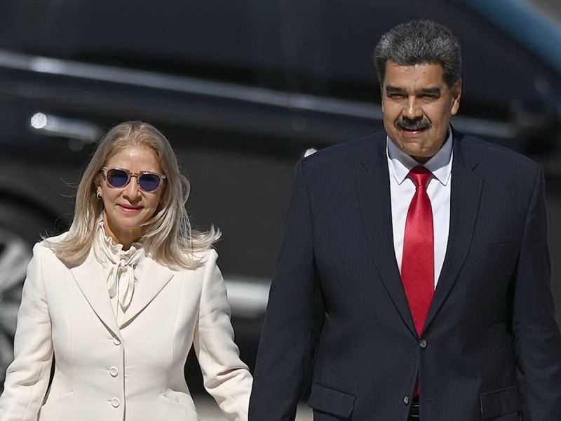 США захватили Мадуро и его жену и вывезли их из Венесуэлы: СМИ узнали подробности операции