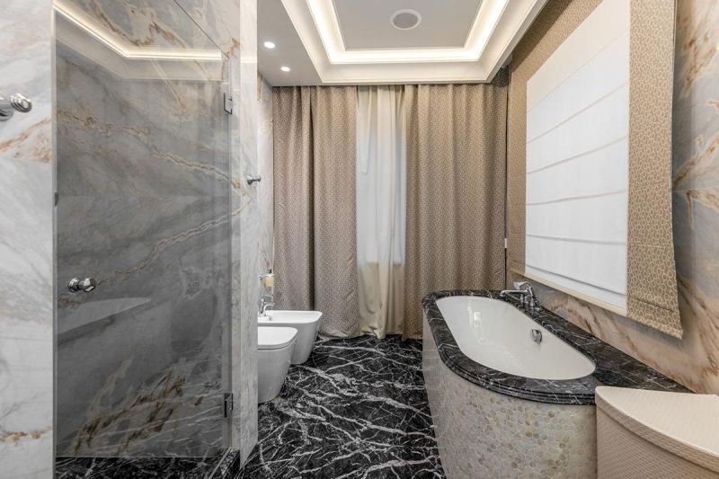 Стивен Сигал выставил на продажу свою элитную резиденцию на Рублевке